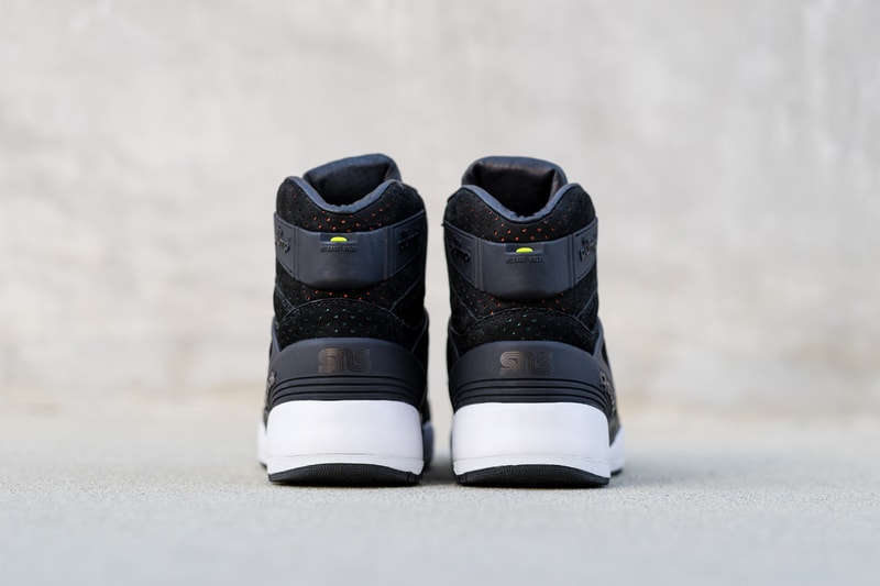 Sneakersnstuff x Reebok Pump 25 週年紀念鞋款