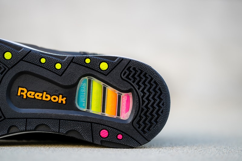 Sneakersnstuff x Reebok Pump 25 週年紀念鞋款