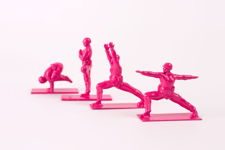 Brogamats 推出「Yoga Joes」塑膠公仔