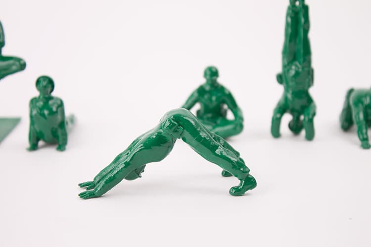 Brogamats 推出「Yoga Joes」塑膠公仔