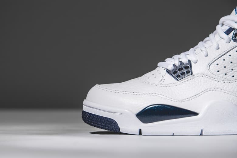 Air Jordan 4 Retro 復刻配色「Columbia」