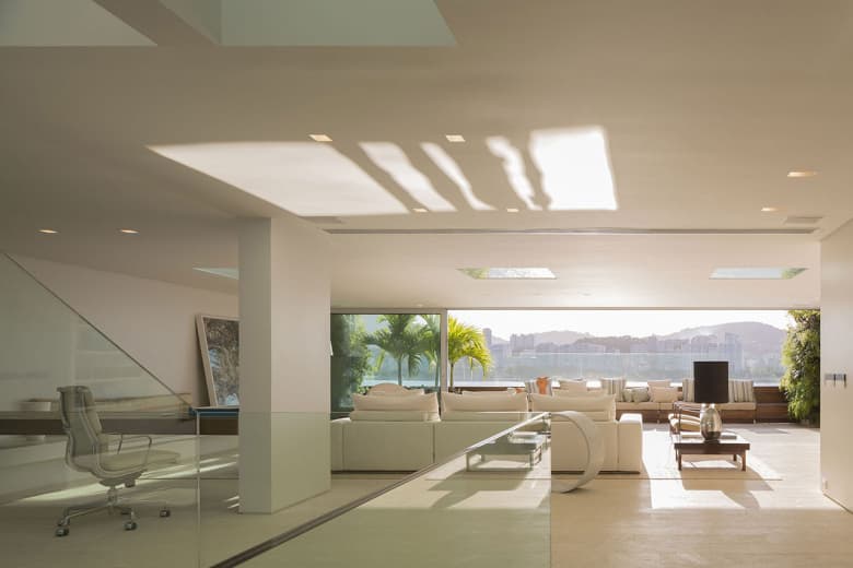 Studio Arthur Casas 打造 Casa Urca 豪宅