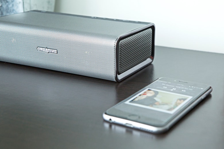 Creative 推出 Sound Blaster Roar 便攜式無線揚聲器