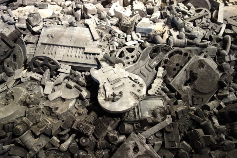 Daniel Arsham 在 Art Basel 藝術展中通過展覽「Welcome to the Future」講述時間與未來