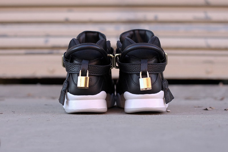Dank Customs x BUSCEMI 定製版 Nike Air Tech Challenge II