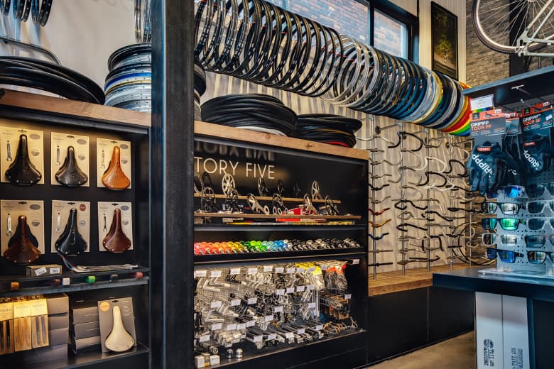 Factory Five 開設最新門店