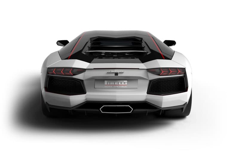 Lamborghini Aventador LP 700-4「Pirelli」特別版跑車