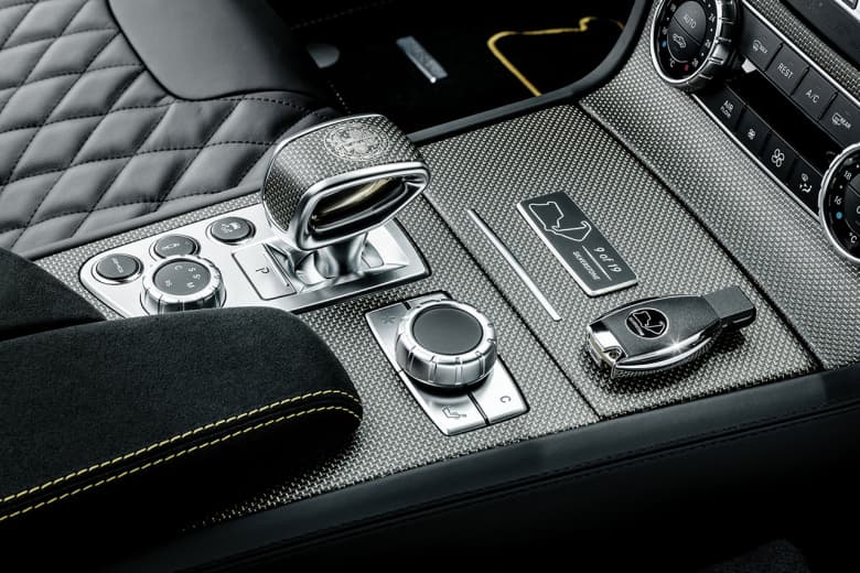 Mercedes-Benz SL 63 AMG 2014 F1 世界冠軍收藏版