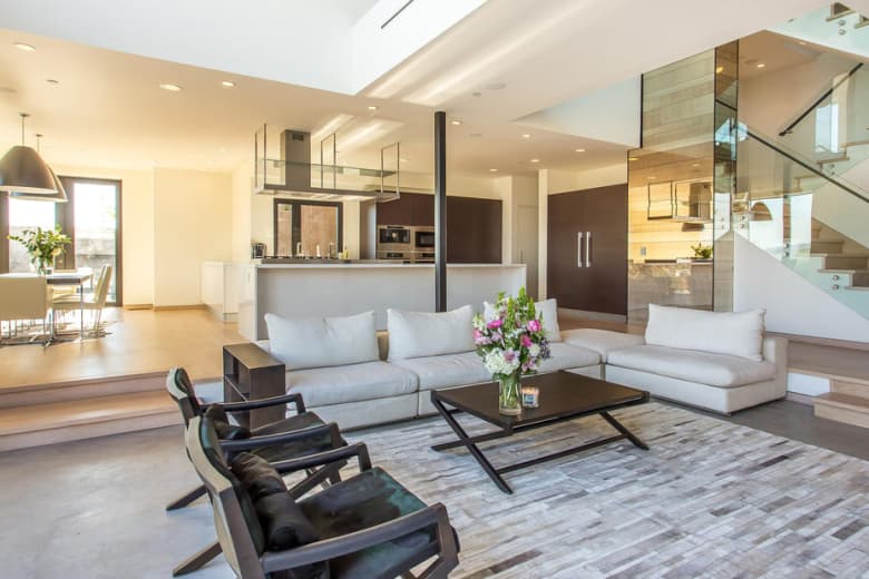 一覽好萊塢山價值七百萬美元豪宅