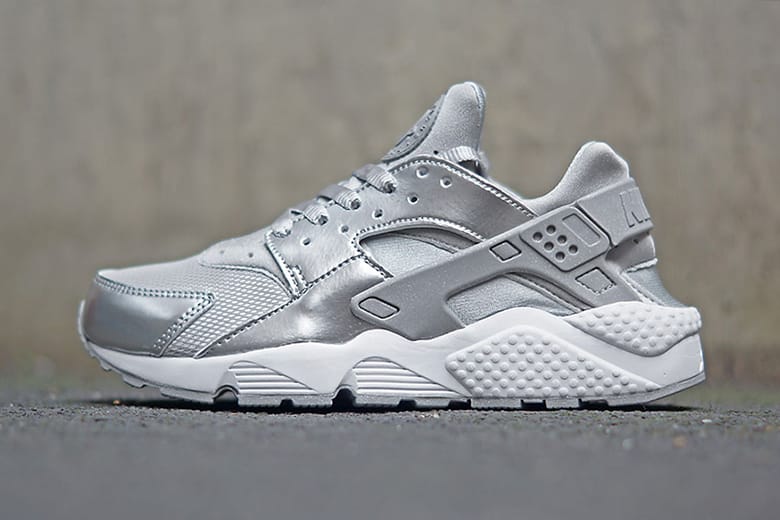 Nike WMNS「Silver」系列