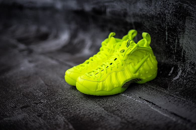 Nike Air Foamposite Pro「Volt」配色