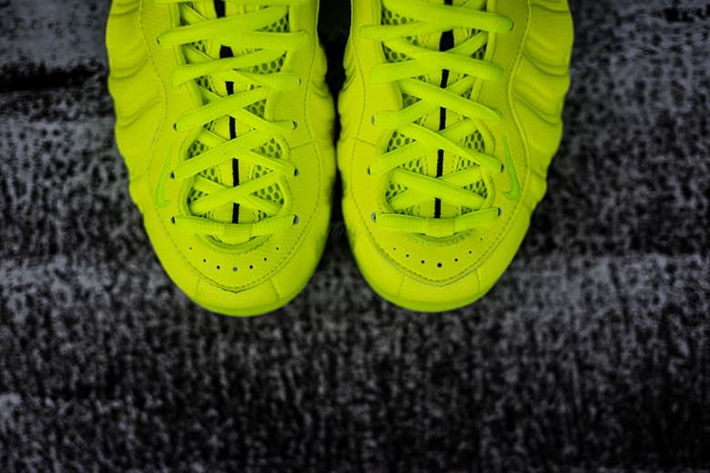 Nike Air Foamposite Pro「Volt」配色