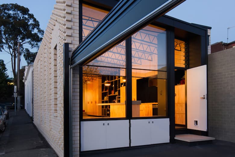 OOF! architecture 聯手 Rose Nolan 打造「The Hello House」商鋪