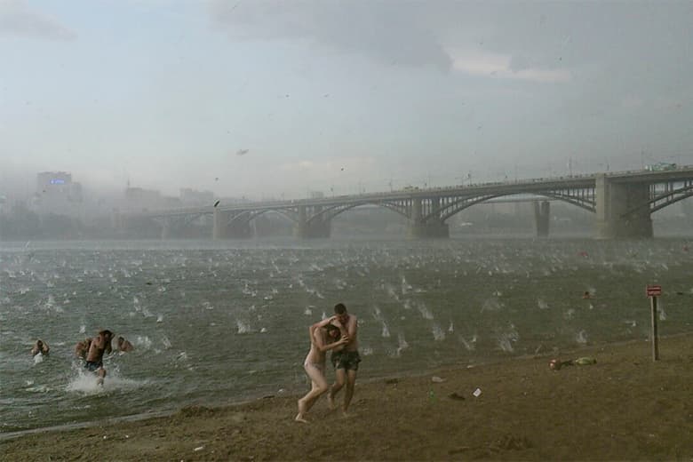 《時代週刊》公佈 2014 年度十大照片