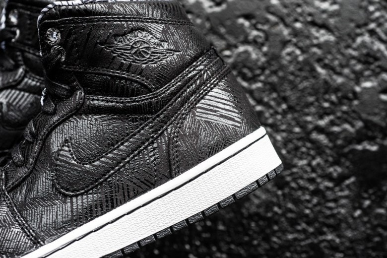 Air Jordan 1 Retro Hi 2015「黑人曆史月」別注配色