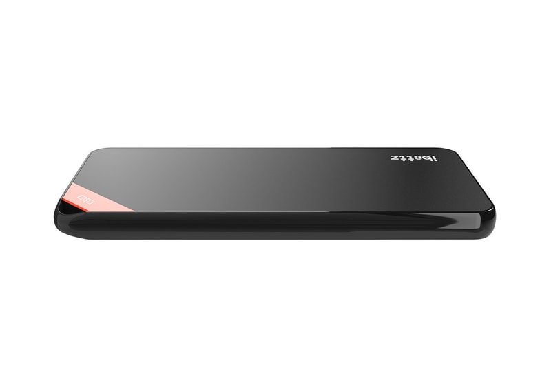 ibattz 發表快速 iPHONE 便攜式充電器