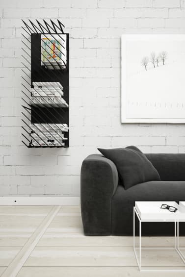 Line Studio 打造「Hash」條紋書架