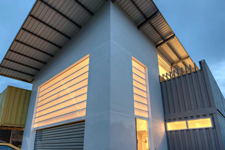 Maria Jose Trejos 打造「集裝箱」住宅「Casa Incubo」