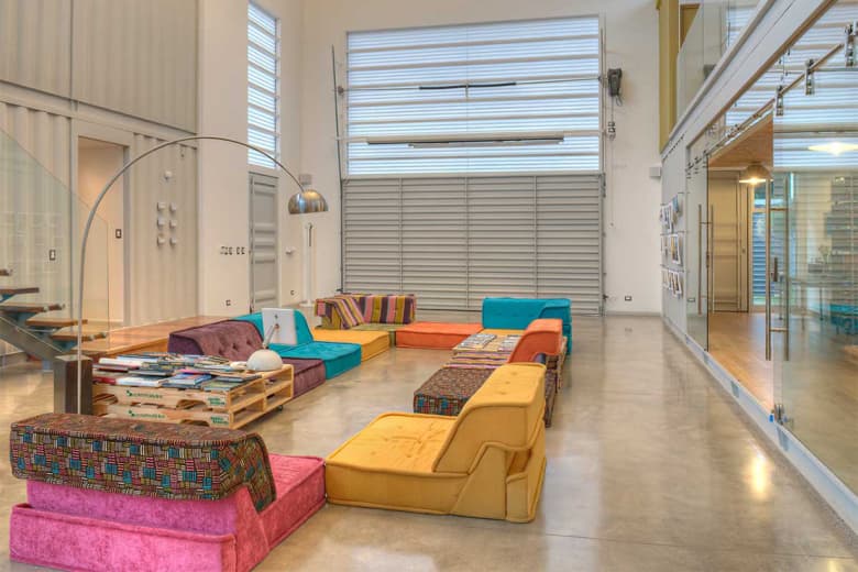 Maria Jose Trejos 打造「集裝箱」住宅「Casa Incubo」