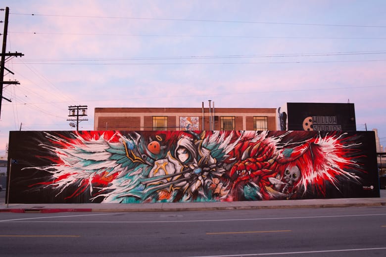 Meggs 於洛杉磯創作大型主題塗鴉壁畫