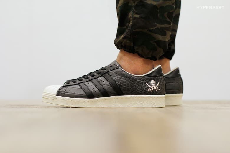 近賞 NEIGHBORHOOD x adidas Consortium 聯名 Superstar 鞋款