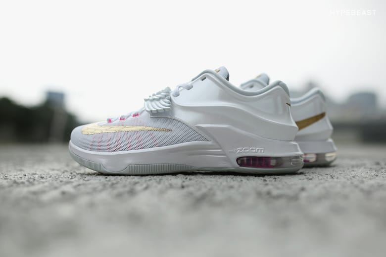 近賞 Nike KD7「Aunt Pearl」配色