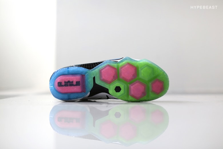 近賞 Nike LeBron 12 全明星賽主題配色