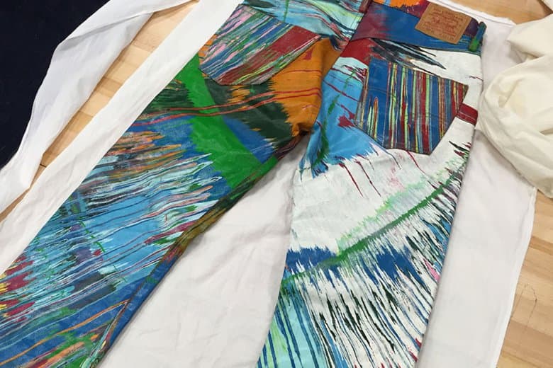 鑑賞 2008 年式樣 Damien Hirst x Levi's 501 定製單寧褲