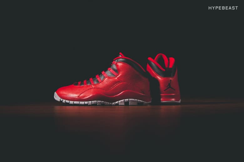 Air Jordan 10 Retro「Gym Red」三十周年別注配色