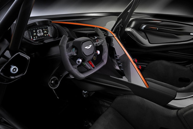Aston Martin 發佈 Vulcan 超級跑車