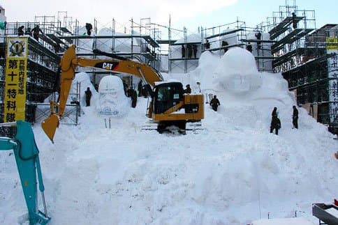 《星球大戰》主題雪雕現身札幌雪祭