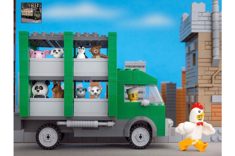 Jeff Friesen 利用 LEGO 積木重塑 Banksy 作品