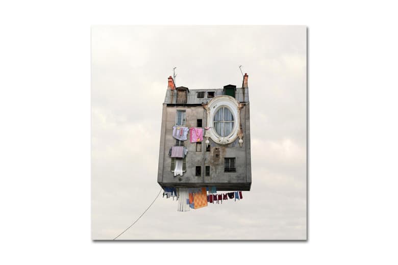Laurent Chéhère 攝影作品集「Flying Houses」