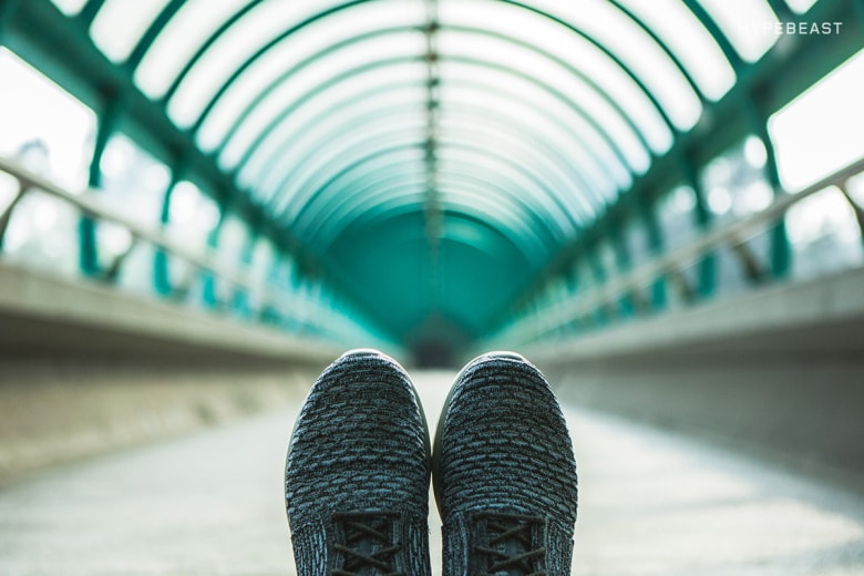 Nike Roshe Flyknit 全新配色設計「Wolf Grey Sequoia」