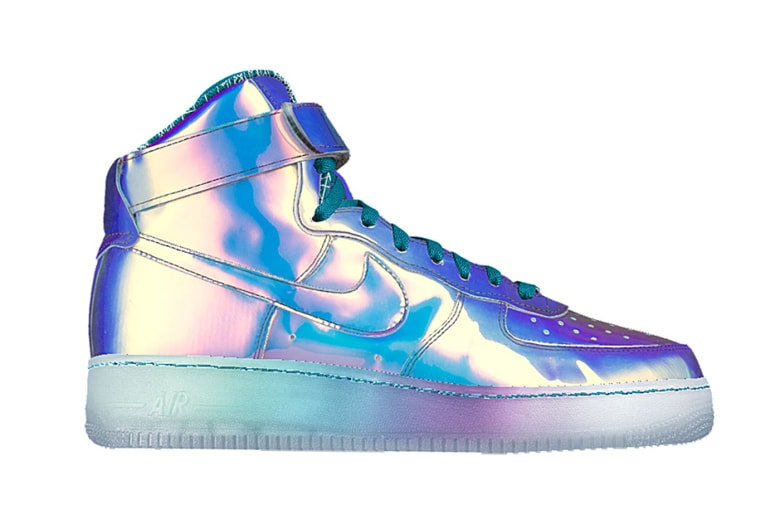 NIKEiD 為 Air Force 1 增加「Iridescent」配色定製選項