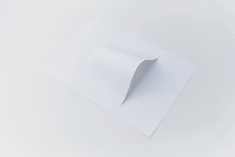 YOY Design Studio 以紙張製作成壁燈