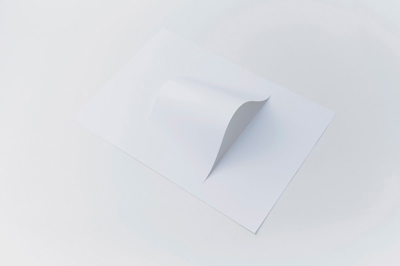 YOY Design Studio 以紙張製作成壁燈