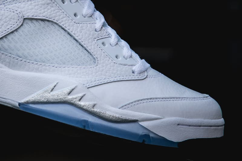 近賞 Air Jordan 5 Retro「White/Metallic Silver-Black」配色設計