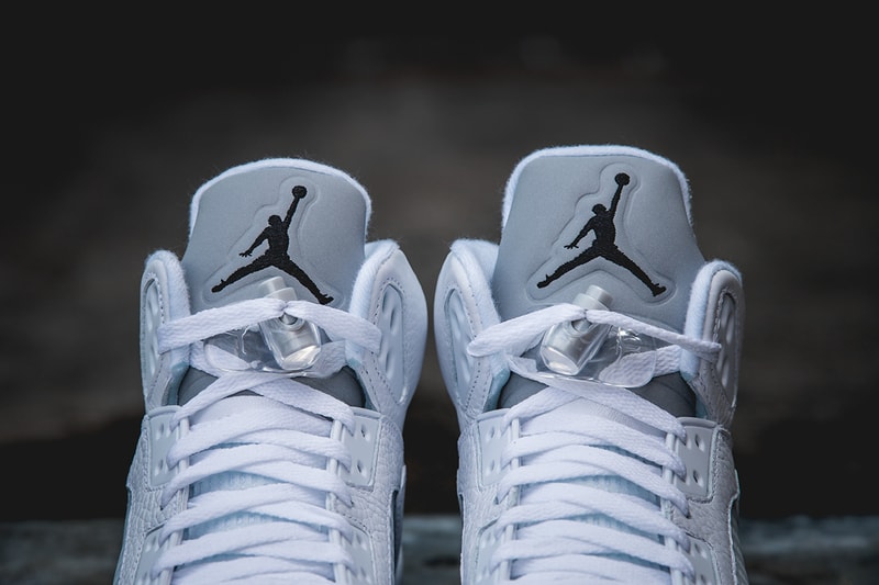 近賞 Air Jordan 5 Retro「White/Metallic Silver-Black」配色設計