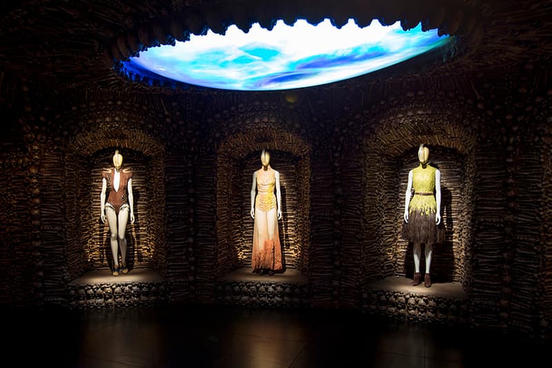 「Alexander McQueen: Savage Beauty」倫敦時裝回顧展