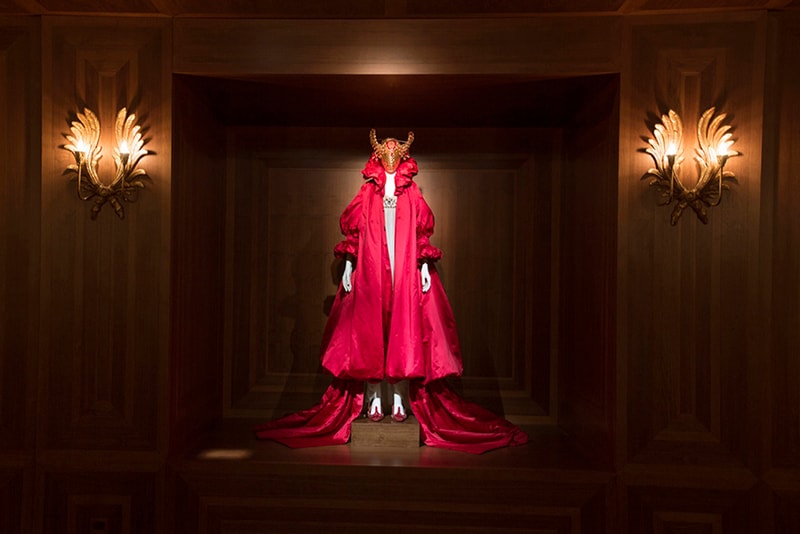 「Alexander McQueen: Savage Beauty」倫敦時裝回顧展
