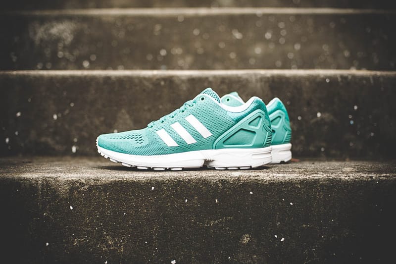 adidas Originals ZX FLUX「Fade Ocean/White」配色設計