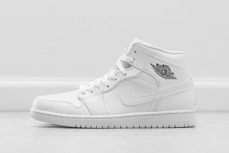 Air Jordan 1 Mid 黑白配色系列