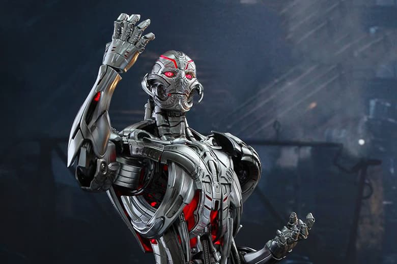 Avengers: AOU: 1/6 比例 Ultron Prime 收藏版人偶
