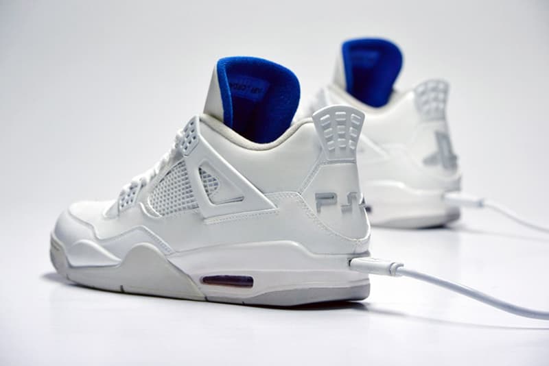 FreakerSNEAKS 打造 JRDNS x PlayStation 4 Air Jordan 4 Retro 全白客制版本