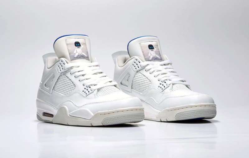 FreakerSNEAKS 打造 JRDNS x PlayStation 4 Air Jordan 4 Retro 全白客制版本