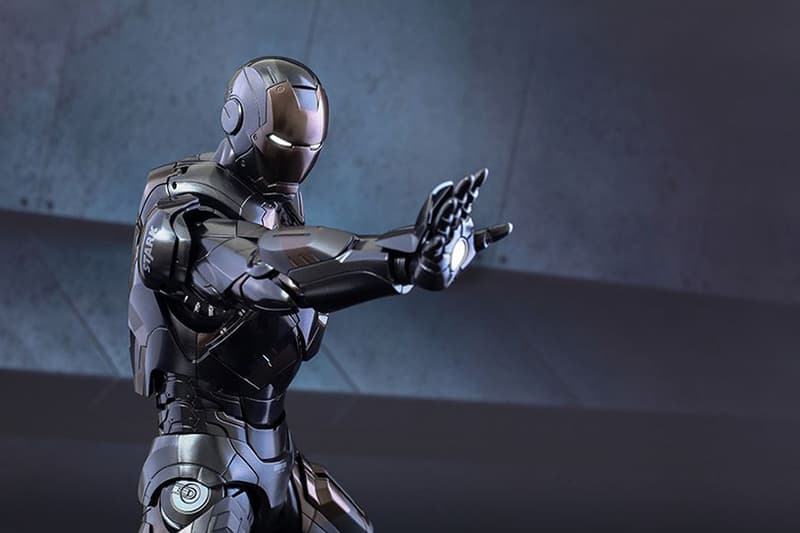 Hot Toy The Avengers: 1/6 比例 Iron Man Mark VII  Ultron Prime（潛行版）人偶