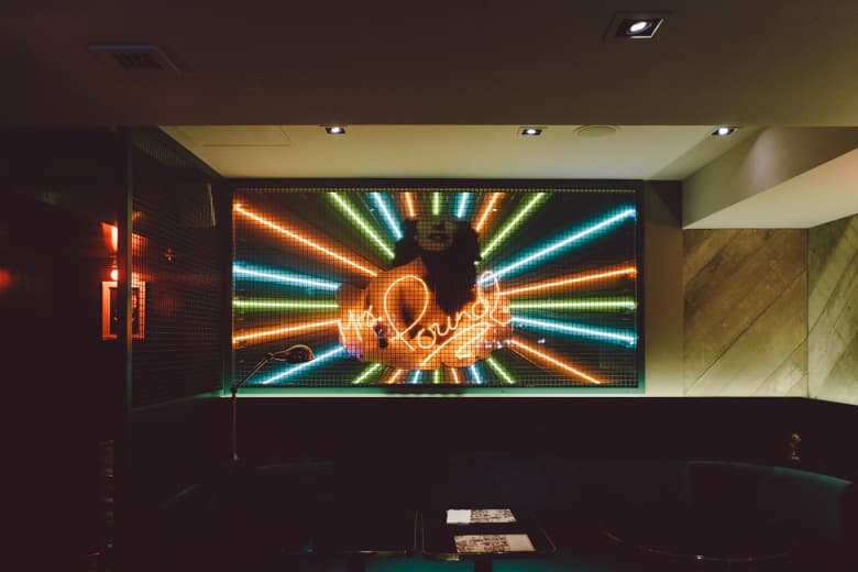 走進香港上環隱藏式餐館 Mrs. Pound