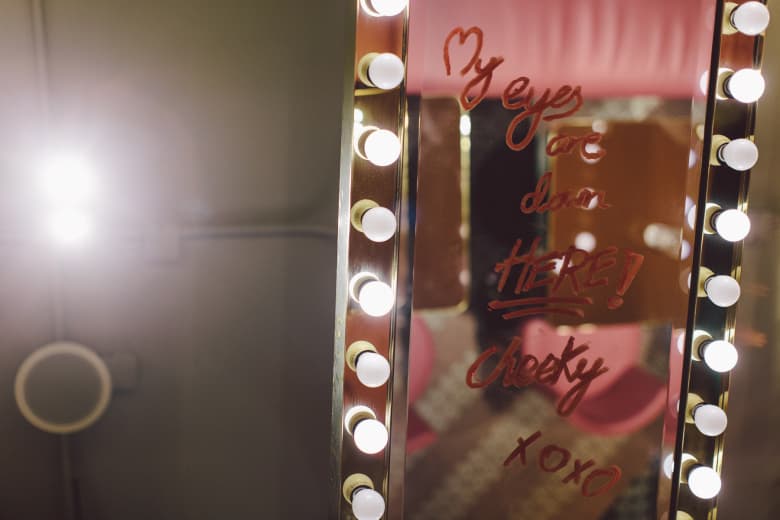 走進香港上環隱藏式餐館 Mrs. Pound