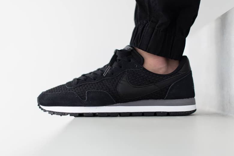 Nike 發佈 Air Pegasus '83 Woven 版本